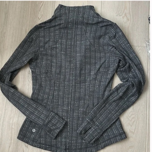 Lululemon Forme Jacket Ziggy Wee October Angel Wing - Gray Size 6 - With Cuffins - Picture 8 of 9